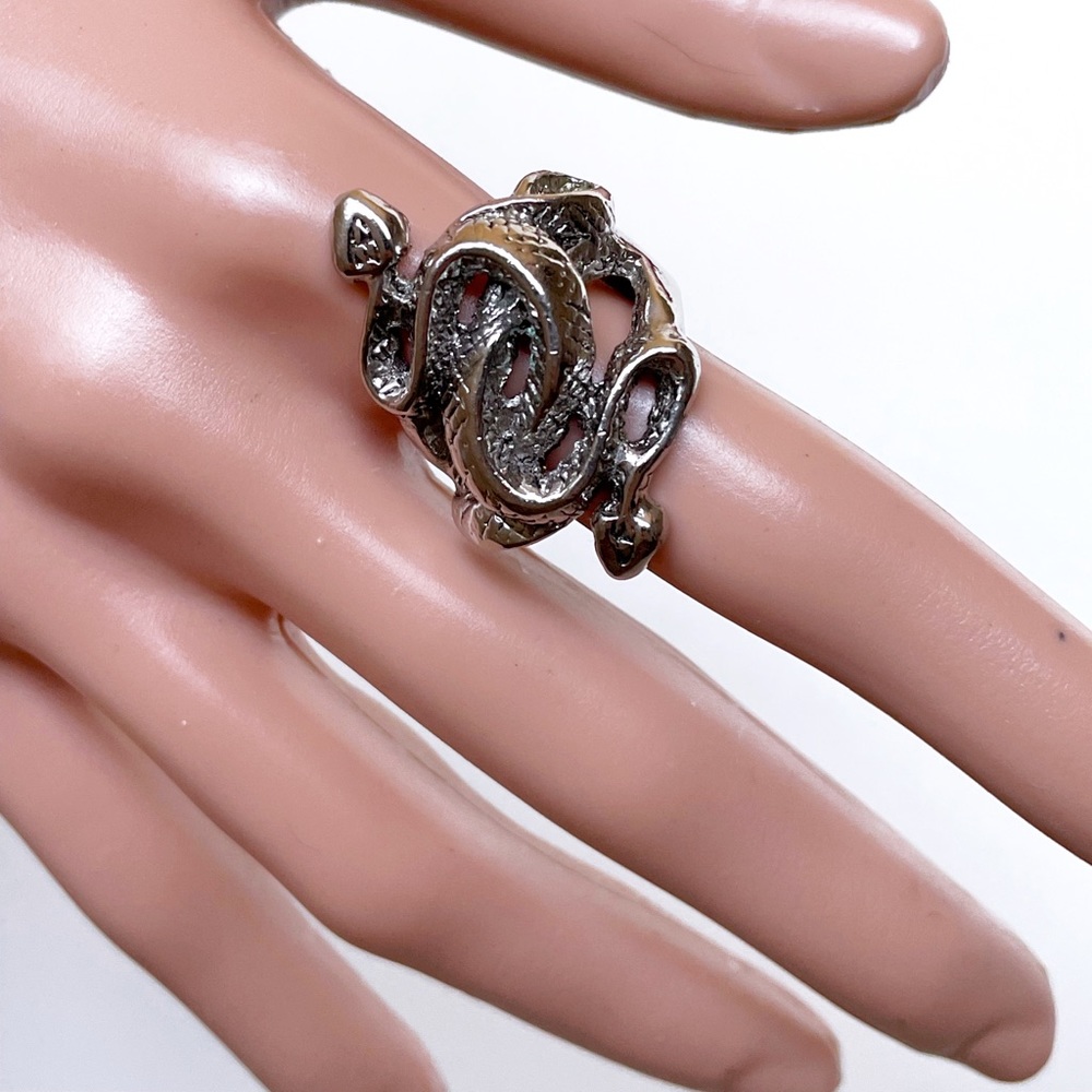 Mod Cloth Vintage Y2K Western Chunky Silver Rattle Snake Ring